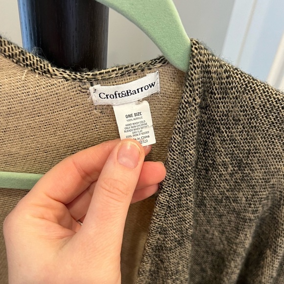 Croft&Barrow leopard Shawl - Picture 2 of 4